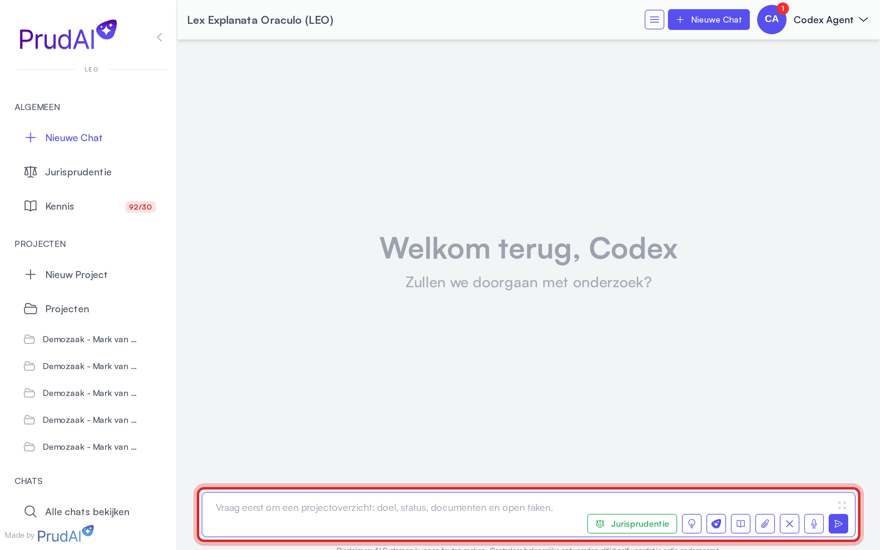 De chat met een eerste vraag en een onderbouwd antwoord met bronvermeldingen